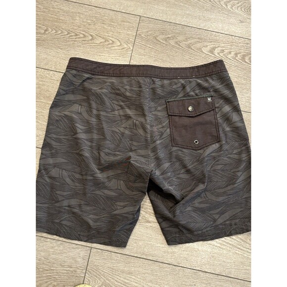 Linksoul Hybrid Shorts Mens 34 Gray Black Palm Swim Trunks Golf Preppy - Picture 9 of 10